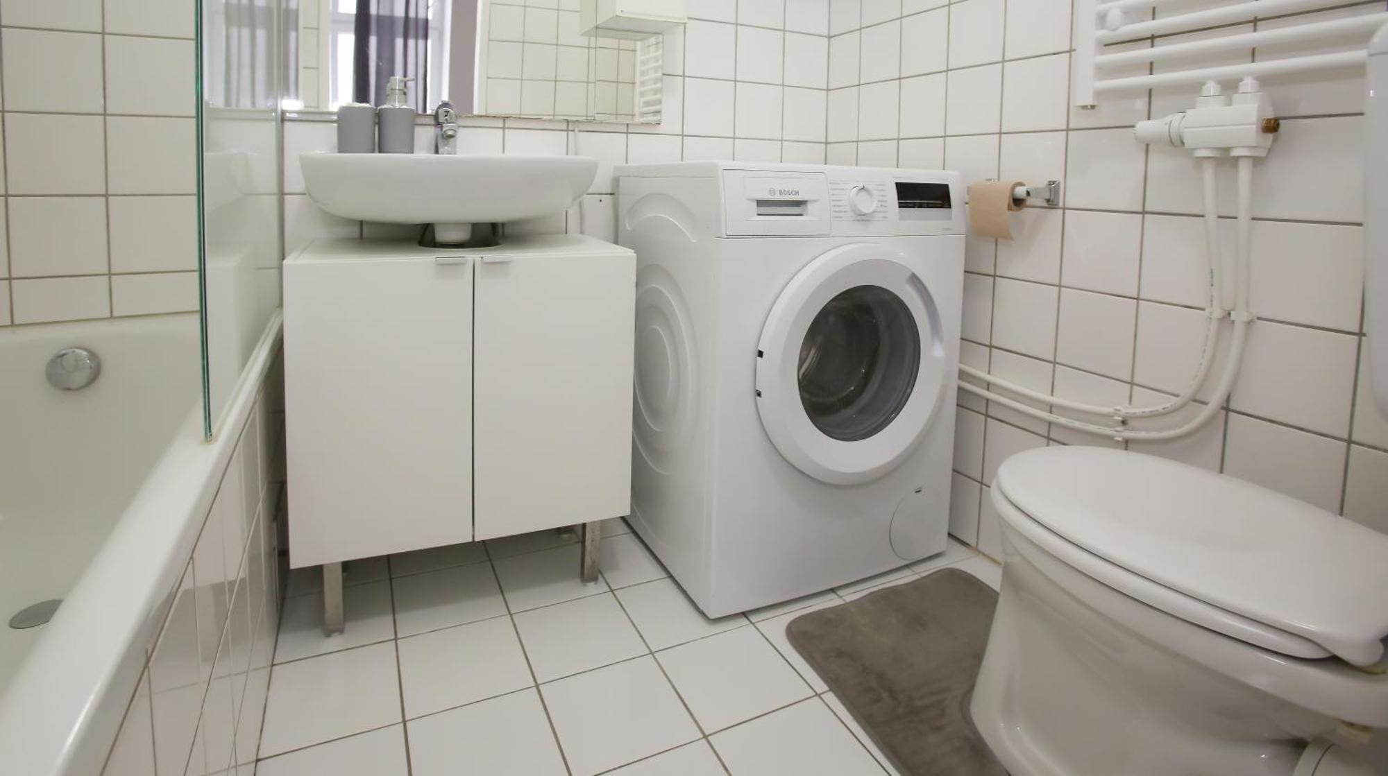 Downtown Bliss Modern Retreat With Free Parking And Fast Internet 600 Mbits Apartment Viena Exterior foto